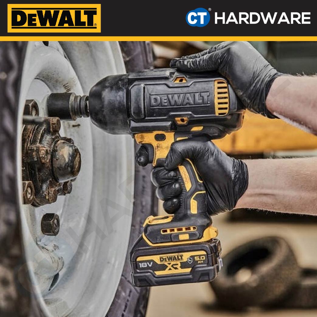 DEWALT DCF900P2T XR 20VMAX BRUSHLESS HIGH TORQUE 1/2" IMPACT WRENCH COME WITH 2x 5.0AH BATTERY & 1x CHARGER
