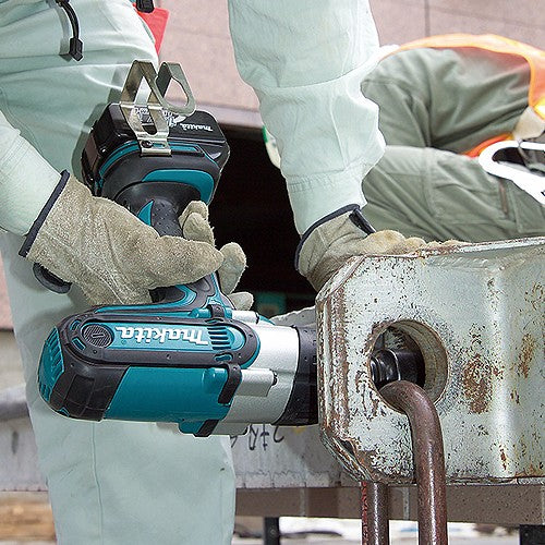 Makita DTW450RME/ RFE/ Z LXT 18V Cordless Impact Wrench 1/2" 440NM (Body Only | 2-Battery)