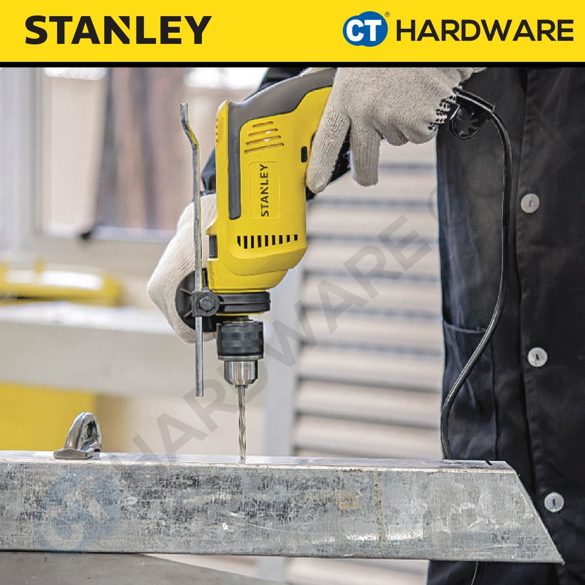 STANLEY SDH700KV CORDED PERCUSSION DRILL WITH ACCESSORIES SET 13MM | 650W