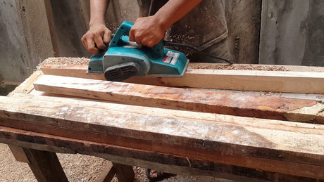 Makita 1911B Power Planer 840W 4-3/8" 110mm