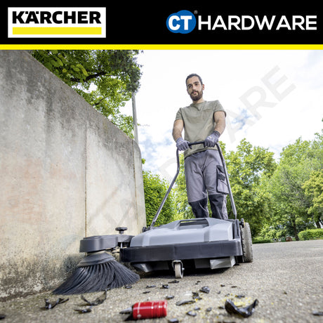Karcher KM 70/15 C Professional Walk-Behind Sweeper [KM7015C | 15171510]