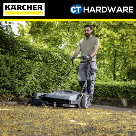 Karcher KM 70/15 C Professional Walk-Behind Sweeper [KM7015C | 15171510]