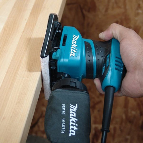 Makita BO4556 Finishing Sander 200W 112mm x 102mm