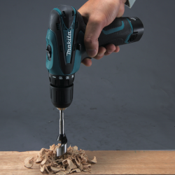 Makita CL100DZ 10.8V LITHIUM ION LXT WHITE VACUUM CLEANER + Makita DF331DWAE 10MM (3/8") 12V CORDLESS DRIVER DRILL (CXT SERIES)