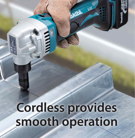 Makita DJN161Z 1.6mm (16Ga) – 18V Cordless Nibbler