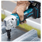 Makita DJN161Z 1.6mm (16Ga) – 18V Cordless Nibbler