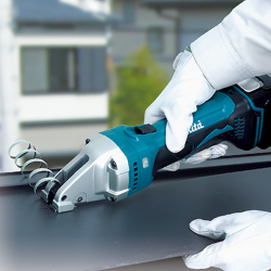 Makita DJS101Z 1.0mm – 18V Cordless Metal Shear (Tool Only)
