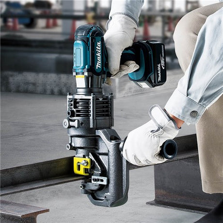 Makita DPP200ZK LXT 18V Cordless Hole Puncher 20mm (Body Only)