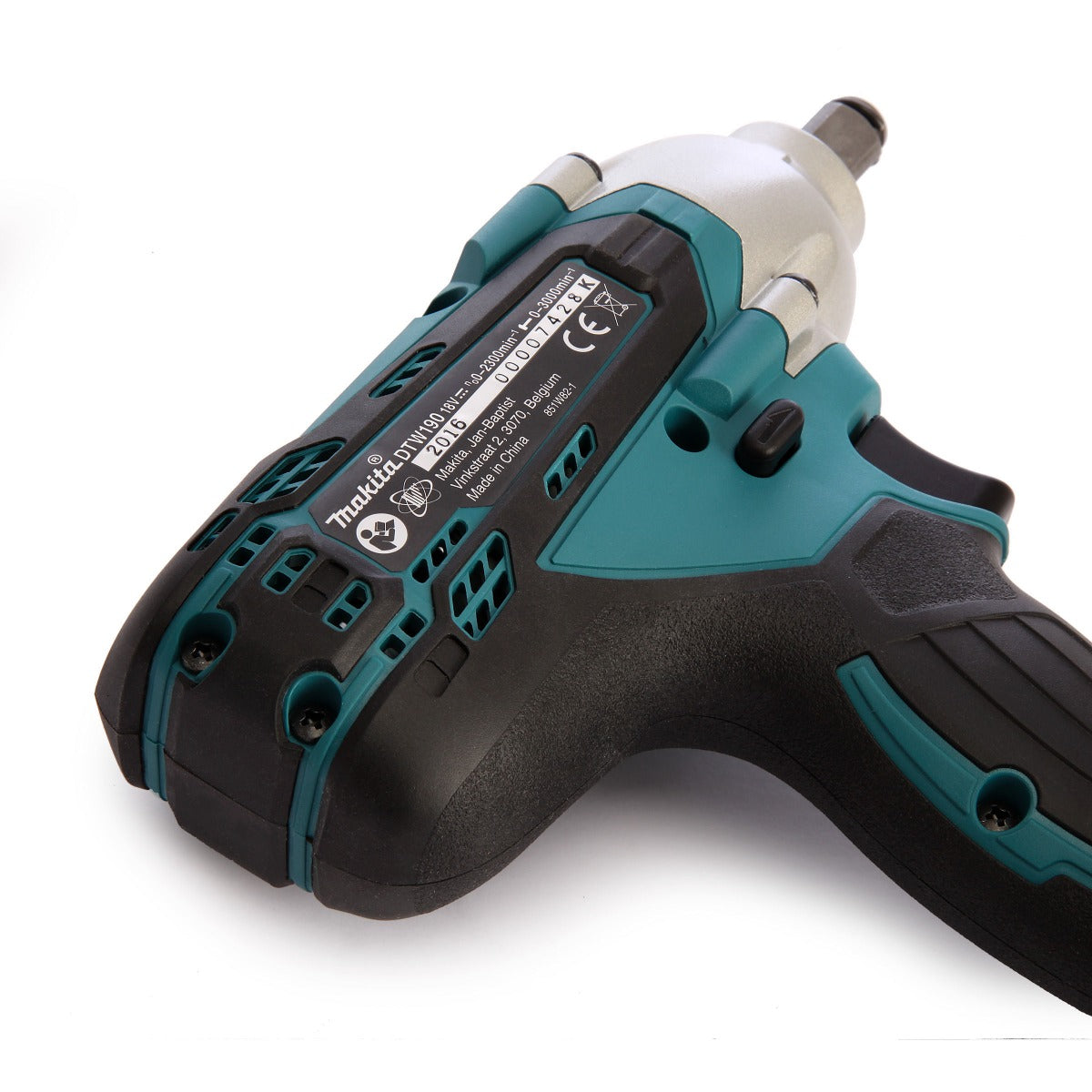 Makita DTW190RFX2 Cordless Impact Wrench 18V | 190Nm | 1/2" Square Drive | With 2x 3.0Ah Batteries + DC18RC Charger