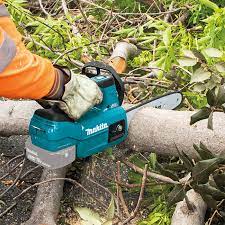 Makita DUC254Z LXT 18V Cordless Brushless Chain Saw 10" 250mm (Body Only)