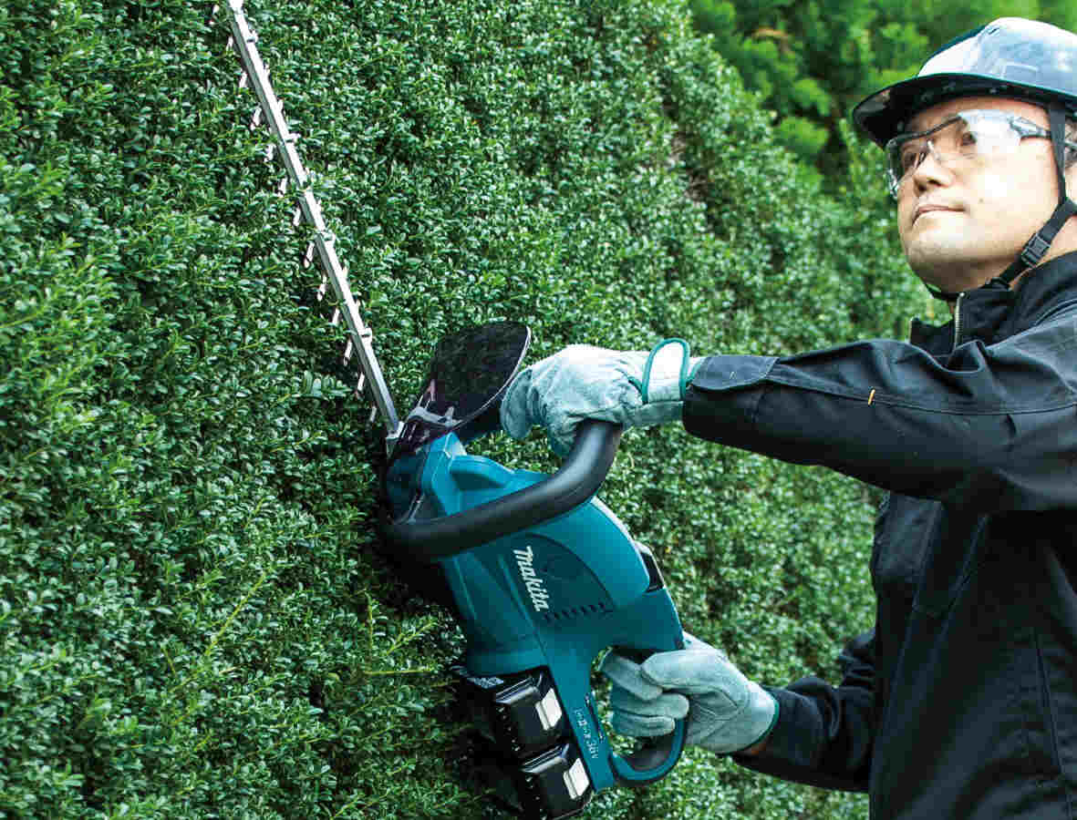 Makita DUH523RME/ RFE/ Z 520 mm (20-1/2") – 18V Cordless Hedge Trimmer (Tool Only)